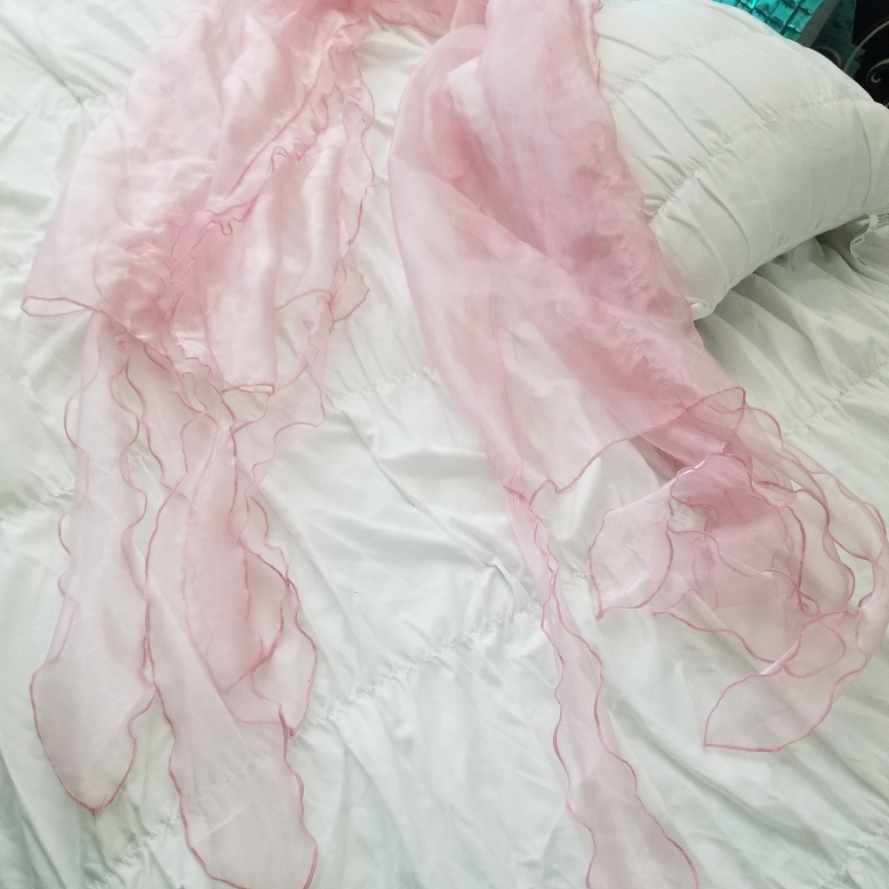 Soft Pink Sheer Shawl - Picture 4 of 5